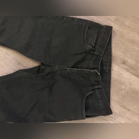 PRADA - Picture 3 of 9